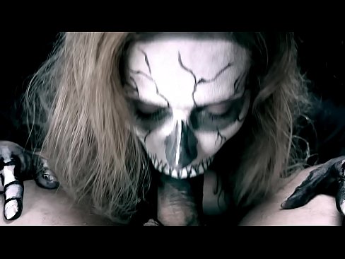 ❤️ ສາວ Demon ດູດ cock ກັບປາກສີດໍາຂອງນາງແລະກືນ cum. ️ ໜັງໂປ້ ທີ່ lo.taxiporec.top ❌❤